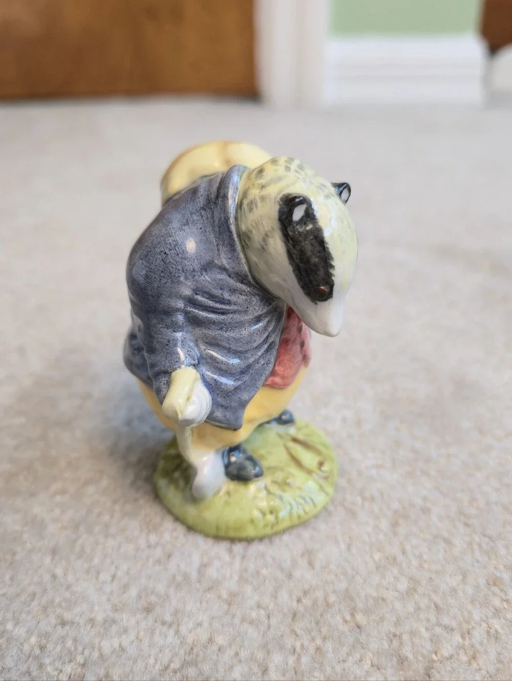 Royal Doulton Beswick Beatrix Potter TOMMY BROCK (P1348) Figurine